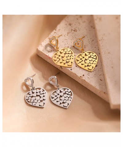 Pendientes de amor huecos...